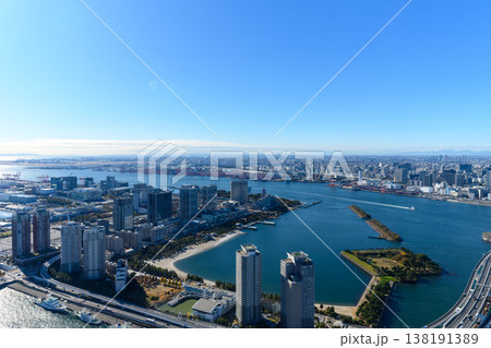 晴れた日の東京湾岸エリアの航空写真 晴れた日の東京湾岸エリアの航空写真 138191389