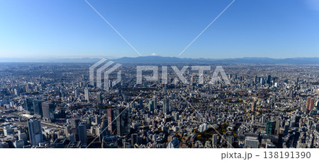 広がる東京の街と富士山の全景 広がる東京の街と富士山の全景 138191390