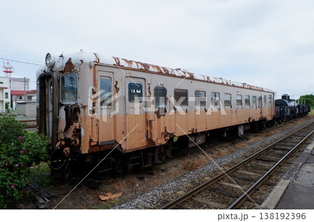 津軽五所川原駅に留置された津軽鉄道キハ22 津軽五所川原駅に留置された津軽鉄道キハ22 138192396