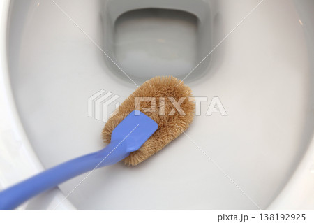 トイレ清掃 138192925