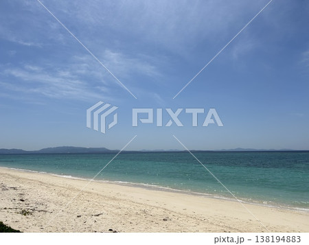 伊江島 離島 白い砂浜 沖縄北部 海 青空 南国 田舎 静か キラキラ ビーチ エメラルドグリーン 伊江島 離島 白い砂浜 沖縄北部 海 青空 南国 田舎 静か キラキラ ビーチ エメラルドグリーン 138194883