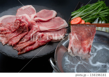 しゃぶしゃぶ 138196181