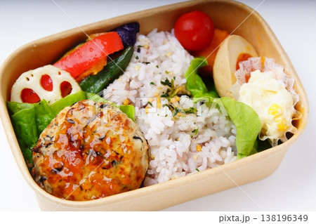 豆腐ハンバーグ弁当 豆腐ハンバーグ弁当 138196349
