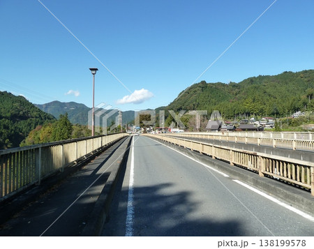 国道140号線・荒川橋（埼玉県秩父市） 138199578