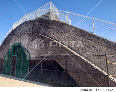 掩体壕 掩体壕跡 戦争遺構 (長崎県大村市/下原口公園) 掩体壕 掩体壕跡 戦争遺構 (長崎県大村市/下原口公園) 138202352