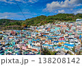 鮮やかな空と甘川文化村 138208142