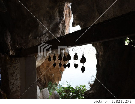 パク・ウー洞窟からの景色【ラオス・ルアンパバーン】 パク・ウー洞窟からの景色【ラオス・ルアンパバーン】 138213273