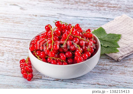 Raw ripe sweet juicy red currant Raw ripe sweet juicy red currant 138215413