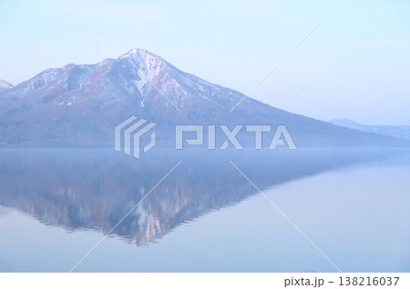 凪の支笏湖 凪の支笏湖 138216037