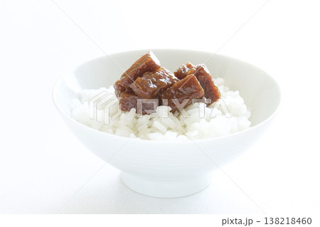 鮪の角煮の佃煮をのせたご飯 鮪の角煮の佃煮をのせたご飯 138218460