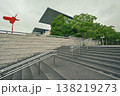 兵庫県立美術館と公園 138219273