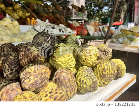 Asian fruits, apples at Thai market Asian fruits, apples at Thai market 138221233