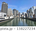 土佐堀川から見る大阪の都市風景 138227234