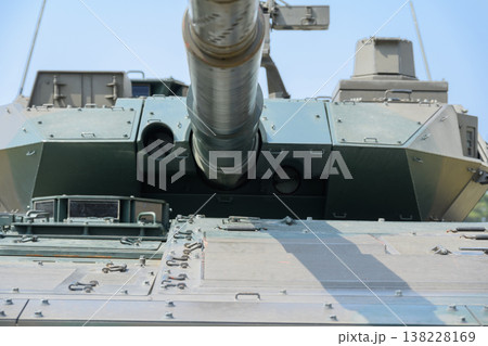 陸上自衛隊16式機動戦闘車砲塔正面 138228169