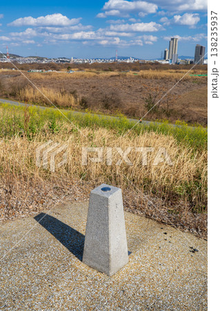 大阪府　淀川　淀川距離標 138235937