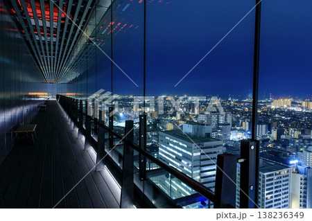 【夜景100選】川崎市、川崎市役所スカイデッキの夜景 【夜景100選】川崎市、川崎市役所スカイデッキの夜景 138236349