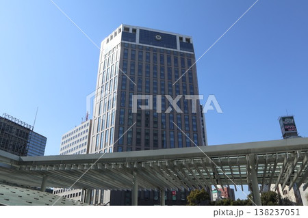 横浜駅前の風景 138237051