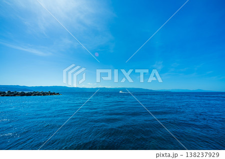 初島の海 138237929