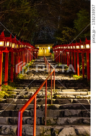 日本 京都の貴船神社の夜景 日本 京都の貴船神社の夜景 138238937