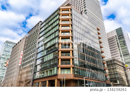 第一生命京橋キノテラス（京橋第一生命ビルディング）木造ハイブリッド構造のオフィスビル 138239261