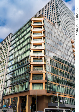 第一生命京橋キノテラス（京橋第一生命ビルディング）木造ハイブリッド構造のオフィスビル 138239262