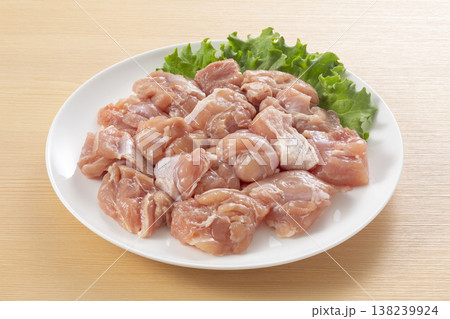 鶏もも肉 138239924