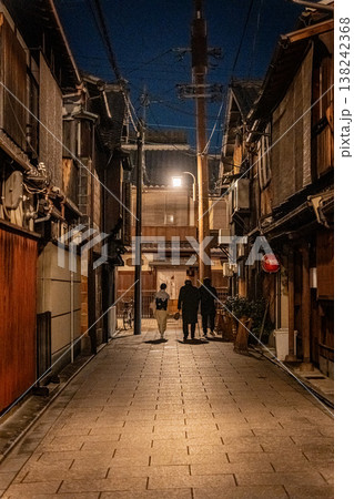 日本 京都の祇園の夜景 日本 京都の祇園の夜景 138242368