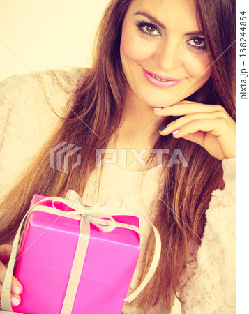Lovely woman with pink rose box gift 138244854