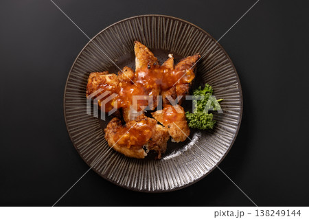 鶏ささみ　揚げ　ピリ辛ソース 138249144