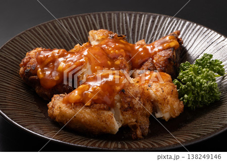 鶏ささみ　揚げ　ピリ辛ソース 138249146