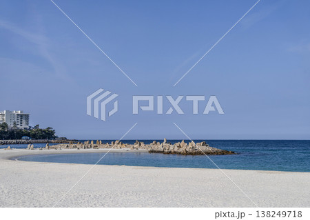 白良浜（和歌山県白浜海岸公園） 138249718