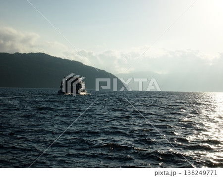 フェリーと海 フェリーと海 138249771