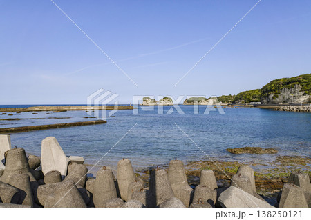 円月島(えんげつとう) 円月島(えんげつとう) 138250121