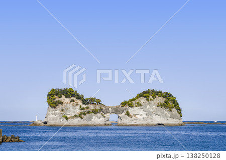 円月島（えんげつとう） 138250128