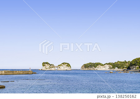 円月島(えんげつとう) 円月島(えんげつとう) 138250162