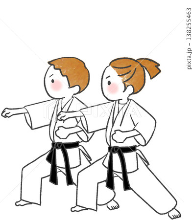 空手の練習をする空手部部員 空手の練習をする空手部部員 138255463