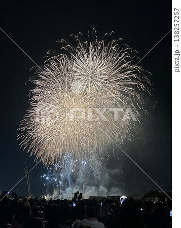 第50回江戸川花火大会の打ち上げ花火 138257257