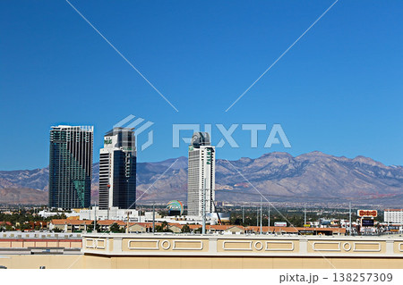 アメリカ ネバダ ラスベガス 大通りからの景色 アメリカ ネバダ ラスベガス 大通りからの景色 138257309
