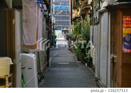 アジア日本の東京の路地 アジア日本の東京の路地 138257313
