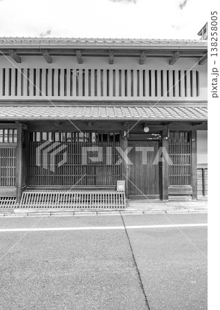 重要文化財杉本家住宅 京町家(出格子、平格子、犬矢来、虫籠窓)京の文化と伝統 新聞、雑誌用 重要文化財杉本家住宅 京町家(出格子、平格子、犬矢来、虫籠窓)京の文化と伝統 新聞、雑誌用 138258005