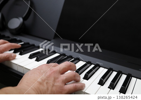 ピアノ演奏3 ピアノ演奏3 138265424