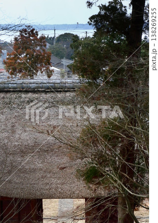 ロマンチック茨城(萬福寺、仁王門の前に広がる霞ヶ浦。逢善寺より譲り受ける際に船で運んだ。)行方市 ロマンチック茨城(萬福寺、仁王門の前に広がる霞ヶ浦。逢善寺より譲り受ける際に船で運んだ。)行方市 138269255