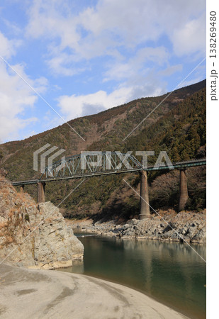 大歩危峡の第2吉野川橋梁 大歩危峡の第2吉野川橋梁 138269480