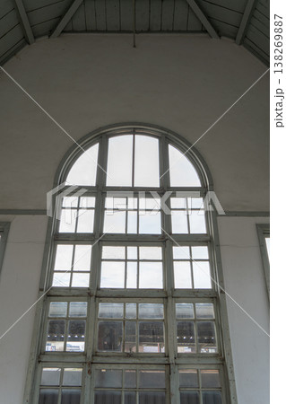 古い建物の窓 古い建物の窓 138269887