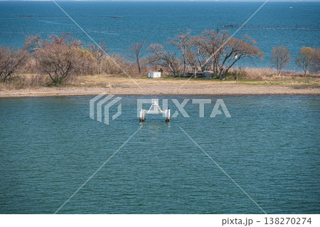 琵琶湖風景 琵琶湖大橋からの眺め 滋賀県大津市堅田 琵琶湖風景 琵琶湖大橋からの眺め 滋賀県大津市堅田 138270274