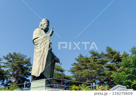 塩船観音寺の平和観音像（東京都青梅市） 138270609