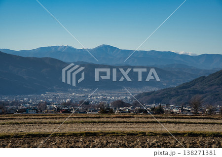 山のある風景 138271381