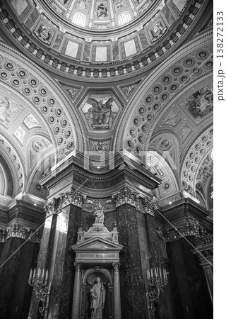Interior of St. Stephen Basilica, Roman Catholic church and UNESCO World Heritage Site in Budapest, Hungary Interior of St. Stephen Basilica, Roman Catholic church and UNESCO World Heritage Site in Budapest, Hungary 138272133