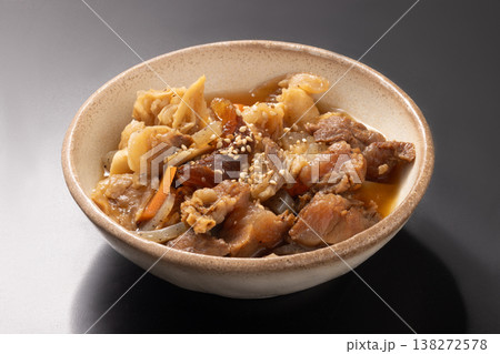 牛もつ　味噌煮込み 138272578