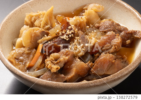 牛もつ　味噌煮込み 138272579